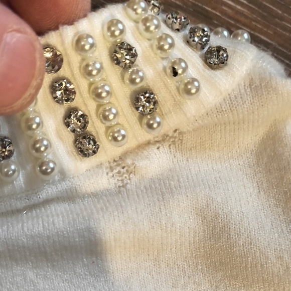 Milano Cream Blouse with Lace Accents - Picture 4 of 4